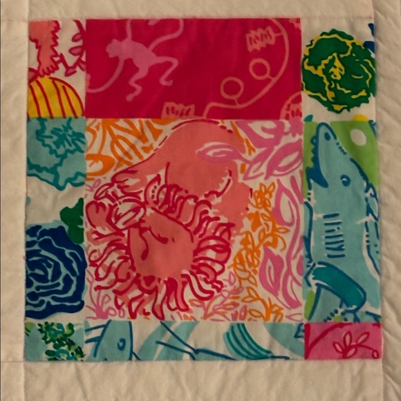Lilly Pulitzer Fabric Hand Made Baby Quilt Or Wall Hanging - Picture 7 of 8